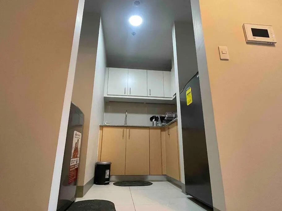 Luxe 1Br W/ Balcony @ Uptown Parksuites Manila Apartment